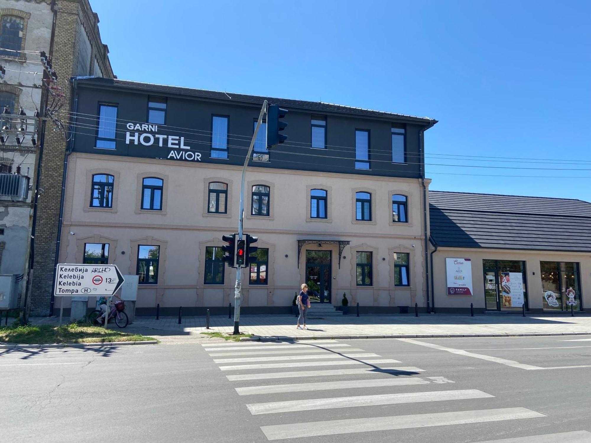 Avior Garni Hotel Subotica Exteriör bild